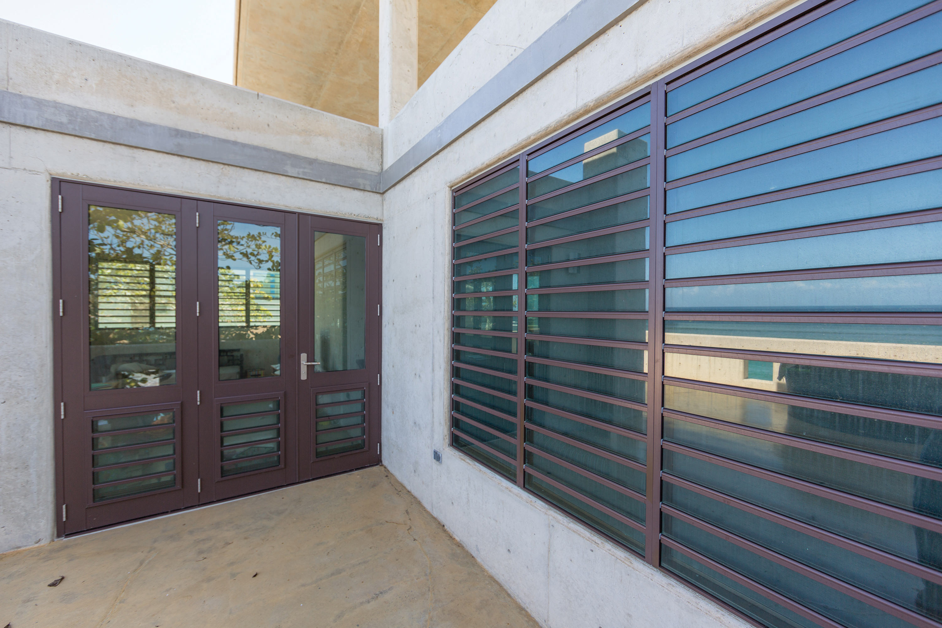 Oran Ltd Sureline 2000 upvc single & double hung sash window